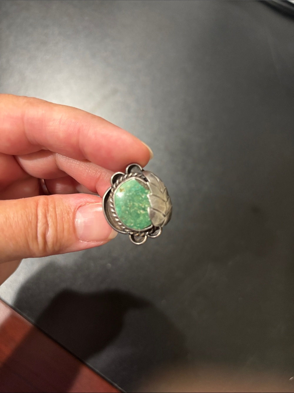 Green Turquoise Sterling Leaf Ring - Picture 5 of 5